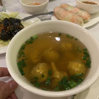Viet's Pho - Wonton soup - Vietnamese Near Me - Albuquerque, New Mexico