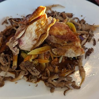 Ciel de Paris - Chicken breast - Modern European Near Me - Paris, 75