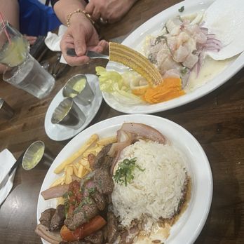 Warique Peruvian Restaurant - Lomo Saltado - Seafood Near Me - Arlington, Texas