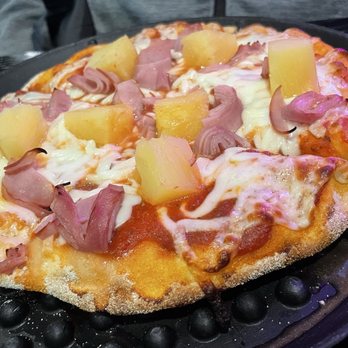 Taylor's Pub at Nora - B.Y.O. Pizza 7" with ham and pineapple - Pubs Near Me - Indianapolis, Indiana Taylor's Pub at Nora - B.Y.O. Pizza 7" with ham and pineapple - Pubs Near Me - Indianapolis, Indiana