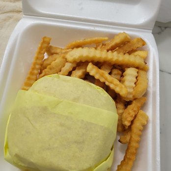AAA Local BBQ - Bbq cheeseburger dlx with fries - Fast Food Near Me - Honolulu, Hawaii AAA Local BBQ - Bbq cheeseburger dlx with fries - Fast Food Near Me - Honolulu, Hawaii