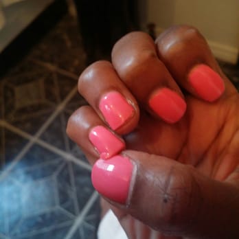 Happy Nails Brows & Lashes Bar - Nuff said, not even 4 days after getting mani - Nail Salons Near Me - Chicago, Illinois