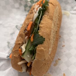 Grilled Chicken Banh Mi