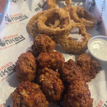 Bearded Monkey Sports Bar And Grill - Boneless wings and onion rings - Bars Near Me - Lavon, Texas Bearded Monkey Sports Bar And Grill - Boneless wings and onion rings - Bars Near Me - Lavon, Texas