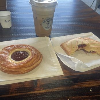 Gremlin Garage - Coffee & Tea Near Me - Costa Mesa, California