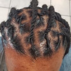 Two strands twist clean