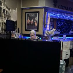 Giovanni's Ristorante - Giovanni Restaurante