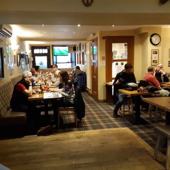 Crown Hotel - Inside the restaurant - Hotels Near Me - Callander, STG