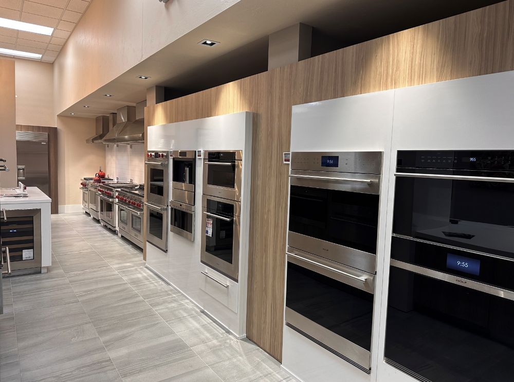 VAN VREEDE’S APPLIANCE, FURNITURE & MATTRESSES Updated September 2024