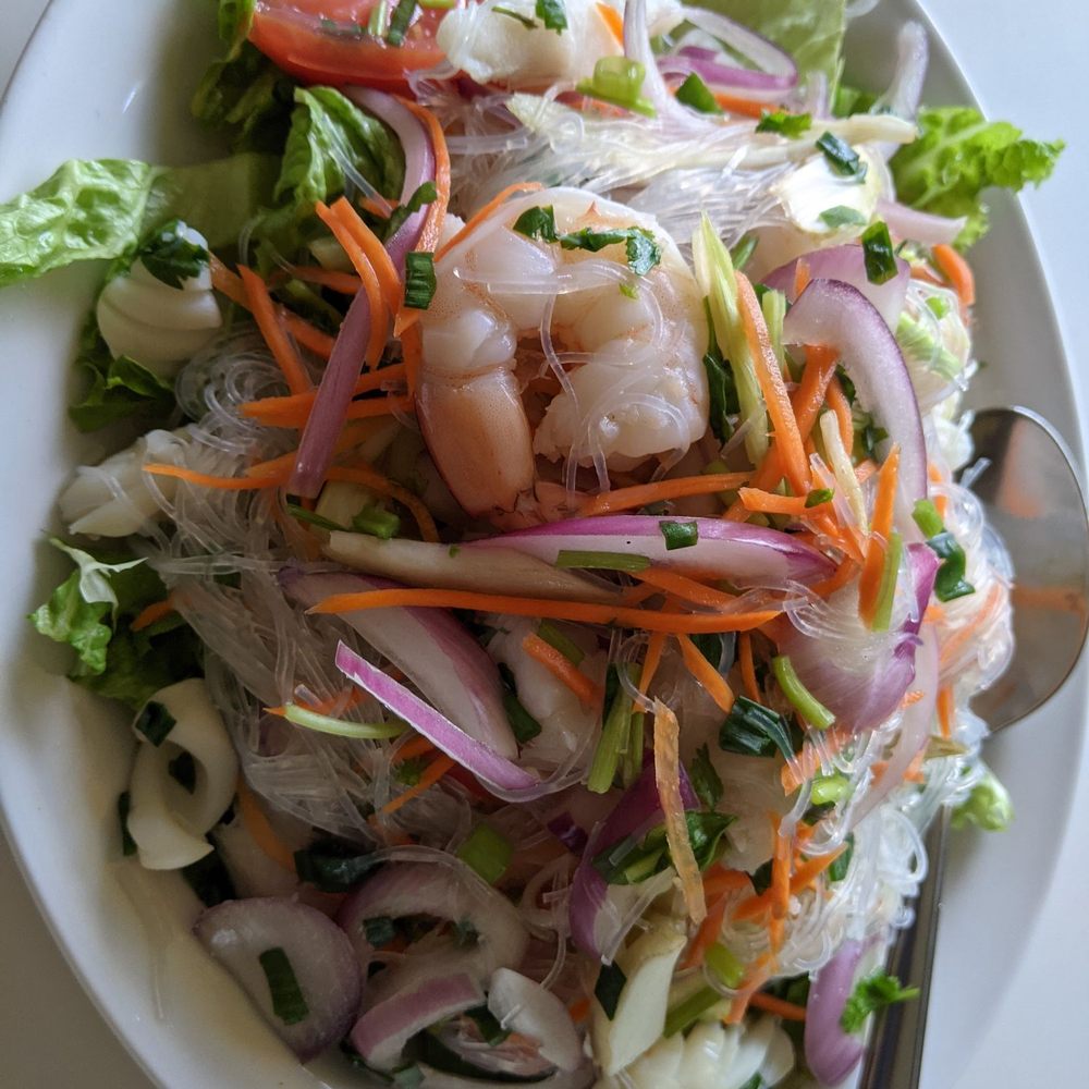 Red Elephant - Thai Near Me - Honolulu, Hawaii Red Elephant - Thai Near Me - Honolulu, Hawaii