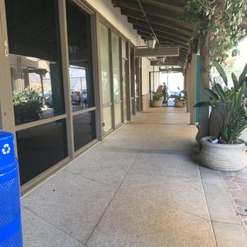 Lily's Malibu - Alley - Burgers Near Me - Malibu, California Lily's Malibu - Alley - Burgers Near Me - Malibu, California