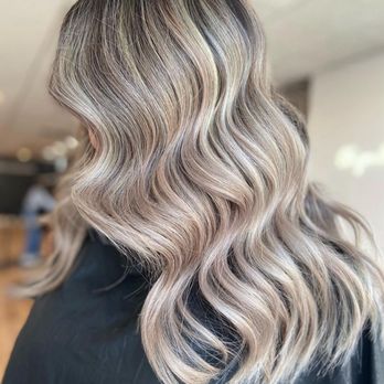Dan Salon - Hair Stylists Near Me - Chicago, Illinois Dan Salon - Hair Stylists Near Me - Chicago, Illinois
