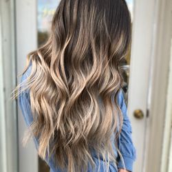 Salon 300 West - By @hairbyarianahagen