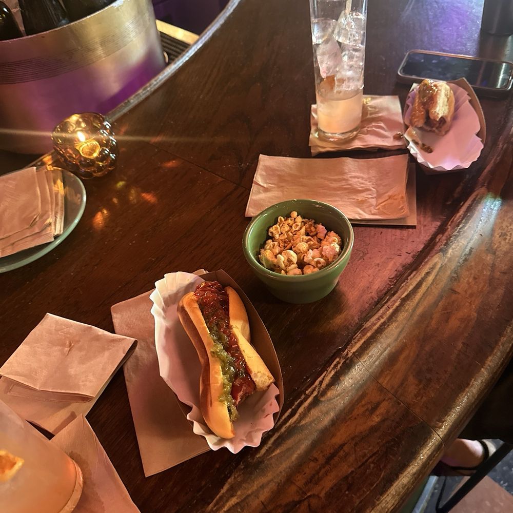 Baby Gee - $4 hot dog and $5 veggie dog - Cocktail Bars Near Me - Long Beach, California Baby Gee - $4 hot dog and $5 veggie dog - Cocktail Bars Near Me - Long Beach, California