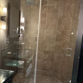Sterling Inn and Spa - Steam shower - Hotels Near Me - Niagara Falls, Ontario Sterling Inn and Spa - Steam shower - Hotels Near Me - Niagara Falls, Ontario
