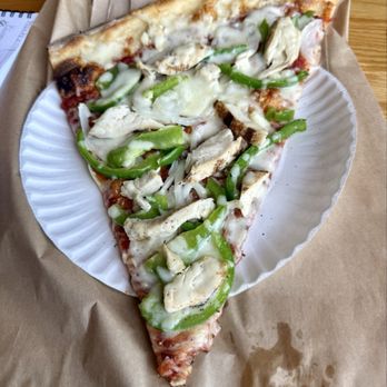 Vinnie Van Go-Go's - Cheese Pizza Slice; chicken, onions, peppers and fresh garlic - Pizza Near Me - Savannah, Georgia Vinnie Van Go-Go's - Cheese Pizza Slice; chicken, onions, peppers and fresh garlic - Pizza Near Me - Savannah, Georgia