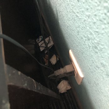 Days Inn by Wyndham Alva - Trash left in room - Hotels Near Me - Alva, Oklahoma