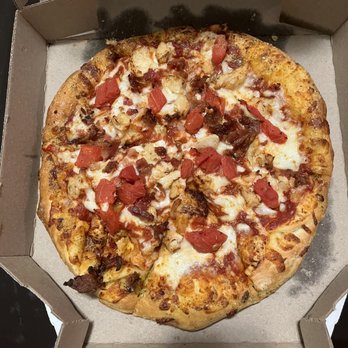 Domino's Pizza - Chicken, bacon, and tomato pizza - Pizza Near Me - McLean, Virginia