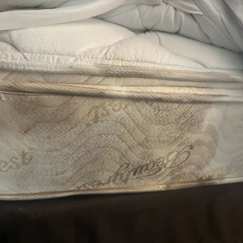 Comfort Inn Joliet West I-80 - the nastiest stain - Hotels Near Me - Joliet, Illinois