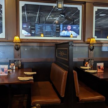 Wood n Tap - Bars Near Me - Southington, Connecticut Wood n Tap - Bars Near Me - Southington, Connecticut