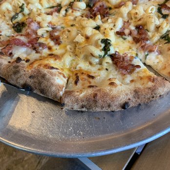 V Pizza + Tap Garden - Pizza Mac-Attack! - Pizza Near Me - Jacksonville, Florida