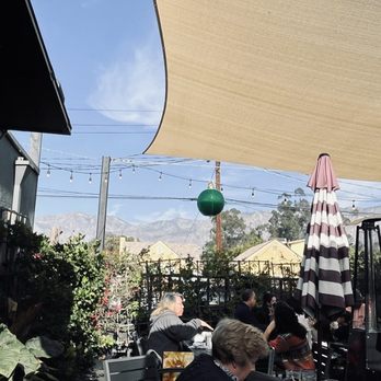 foothill - Beautiful view - New American Near Me - Pasadena, California