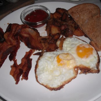 Back Bay Social - Eggs with bacon, toast and potatoes - New American Near Me - Boston, Massachusetts Back Bay Social - Eggs with bacon, toast and potatoes - New American Near Me - Boston, Massachusetts