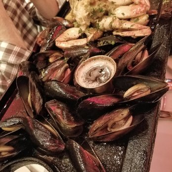 Bobo's - Mussel and Crab appetizer - Steakhouses Near Me - San Francisco, California