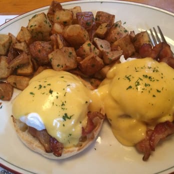 Southside Diner - Unusual Benny, bacon instead of ham! - Diners Near Me - Whistler, British Columbia Southside Diner - Unusual Benny, bacon instead of ham! - Diners Near Me - Whistler, British Columbia