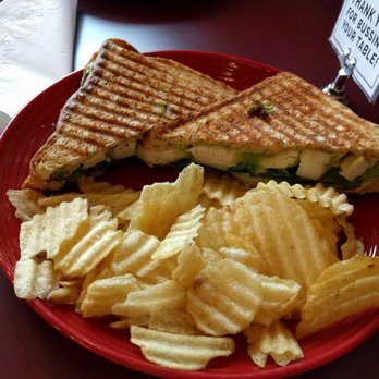 Red Elm Cafe - Chicken pesto - Cafes Near Me - Tacoma, Washington