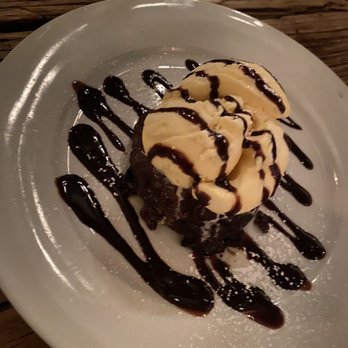 Red Drum Restaurant - Brownie dessert- mediocre - Seafood Near Me - Mount Pleasant, South Carolina