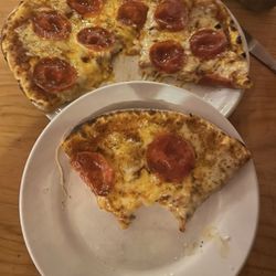 Casa María Lombardo - Pepperoni Pizza was fantastic.
