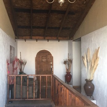 Hostal Moncy & Wally's - Upstairs at the inn - Hostels Near Me - Ejido El Morro, BCN