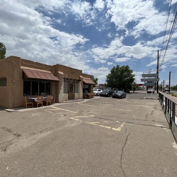 El Camino Dining Room - The outside, of the El Camino might be a bit deceiving, but definitely worth a trip through their doors and food in your belly! - Breakfast & Brunch Near Me - Albuquerque, New Mexico