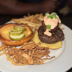 Poe's Tavern - Annabel Lee burger