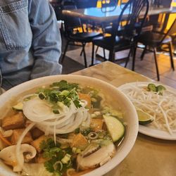 Pho Lewis