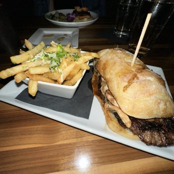 The Woolworth - Steak sandwich - Cocktail Bars Near Me - Dallas, Texas