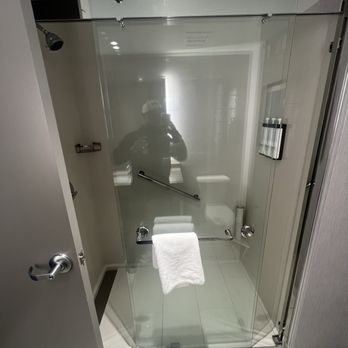 Hyatt House - Allentown - Shower - Hotels Near Me - Allentown, Pennsylvania Hyatt House - Allentown - Shower - Hotels Near Me - Allentown, Pennsylvania