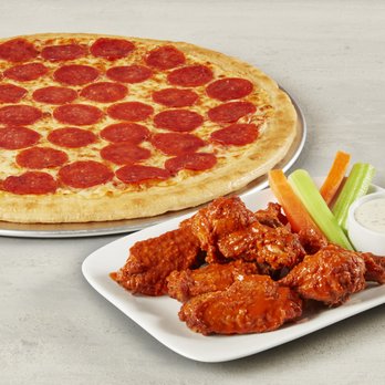 Peter Piper Pizza - a pepperoni pizza and buffalo wings - Pizza Near Me - El Paso, Texas Peter Piper Pizza - a pepperoni pizza and buffalo wings - Pizza Near Me - El Paso, Texas