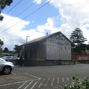 Heidelberg Railway Station - Shed - Transportation Near Me - Heidelberg, VIC