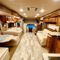 RV Fun Rental - inside out new super c!