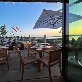 El Encanto - Outside view - Bars Near Me - Kirkland, Washington
