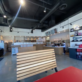 Prime Pizza - More tables - Pizza Near Me - El Segundo, California Prime Pizza - More tables - Pizza Near Me - El Segundo, California