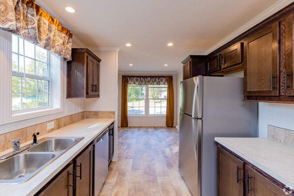 CAMELOT WOODS ALTOONA 16 Photos 124 Clairmont Dr, Altoona