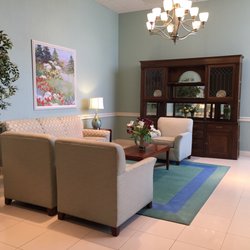 Von Maur - Women's lounge