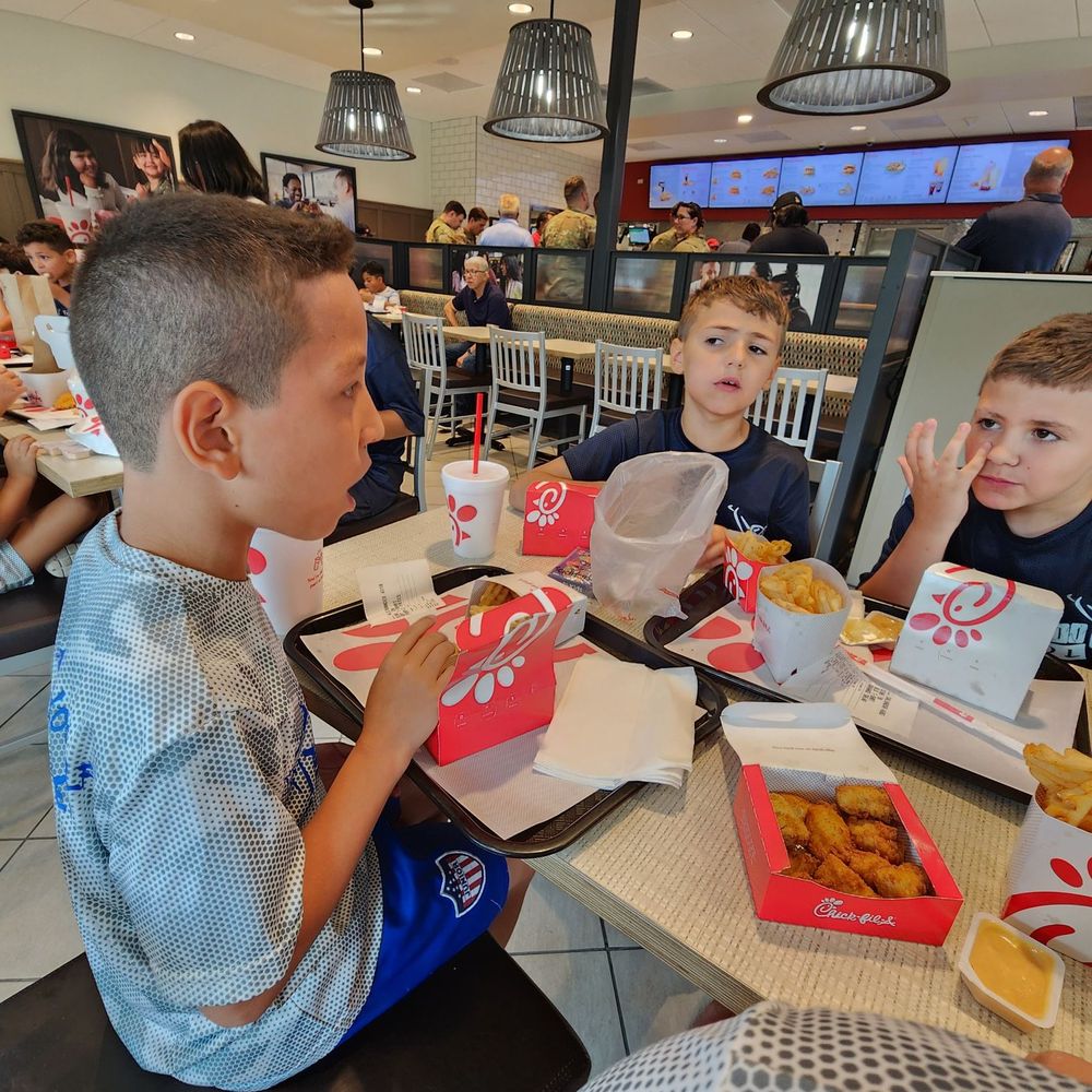 Chick-fil-A - Fast Food Near Me - Doral, Florida
