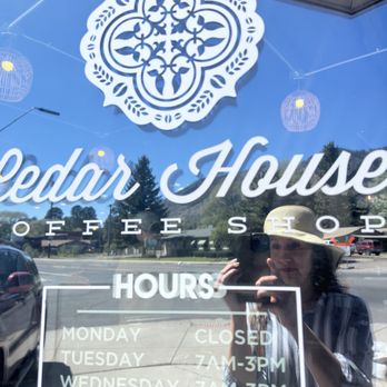 Cedar House - Coffee & Tea Near Me - Flagstaff, Arizona