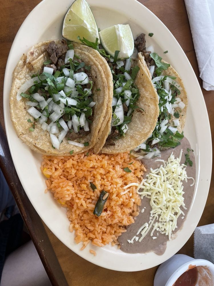 El Pueblito Mexican Restaurant Logo