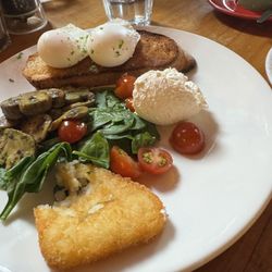The Wholemeal Cafe - Gardener breakfast