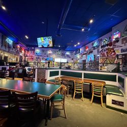 BallPark Pizza Team - Inside